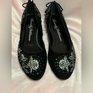 Beverly Feldman Flats: Size : 8M